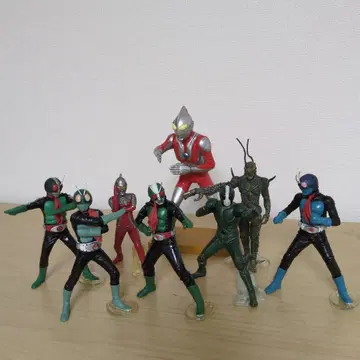 가면라이더 울트라맨 도라스 외 피규어 8체 세트