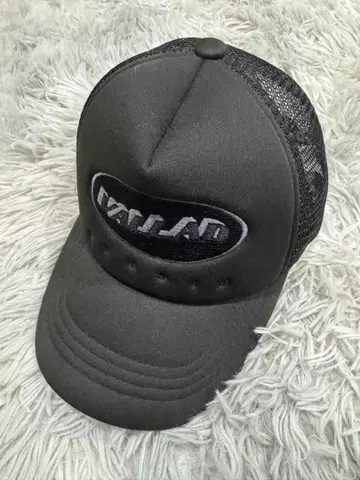 VALLAD 블랙 메쉬 캡