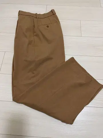 턱 와이드 팬츠 M 베이지