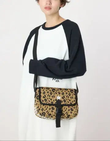 로데오 크라운 2 벨트 숄더백