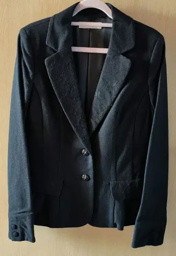 레스 빠세 블랙 테일러드 자켓 페플럼 레이스 옷깃 포켓 레이스