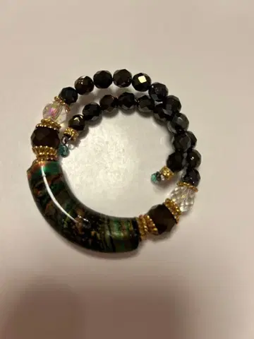 블랙과 그린 스트라이프 팔찌