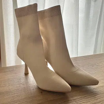 베이지 니트 숏부츠 37(23.5cm) 미사용 새상품