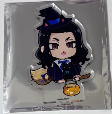 도리베 팝업 카페 아크릴 스탠드 바지 케이스케