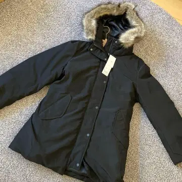 [택 포함 새상품] UNIQLO 여성용 다운 자켓 블랙