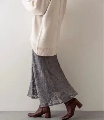 [ 미사용 새상품 ] 내추럴 꾸뛰르 꽃 벨벳 레이스 머메이드 스커트