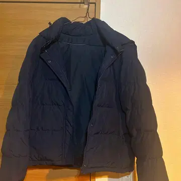 네이비 다운 자켓 후드 부착