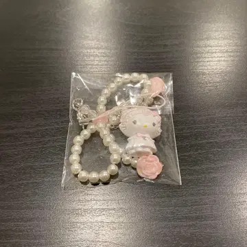 [ 새상품 ] 화이트 프릴 디자인 시리즈 시크릿 스트랩 챠미 키티