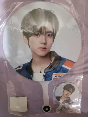 ZEROBASEONE 한유진 YUJIN 부채 (미니 부채 포함)