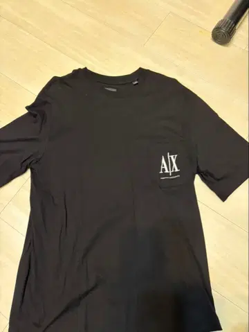 A|X 블랙 티셔츠