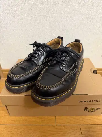 닥터마틴 로웰 신발 UK7