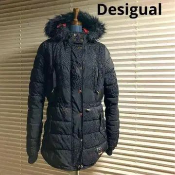 새상품급! Desigual (데시구알) 후드 부착 코트