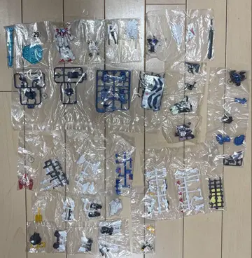 건담 프라모델 가챠가챠 여러 가지 모음