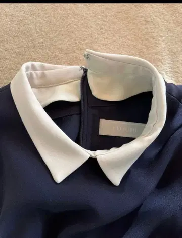 셀포드 카라 부착 원피스 38