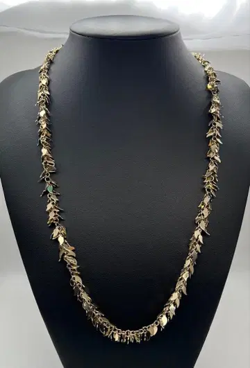 잎 모티브 목걸이 조절 포함