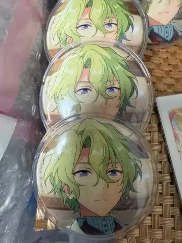 앙스타 토모에 히요리 캔뱃지