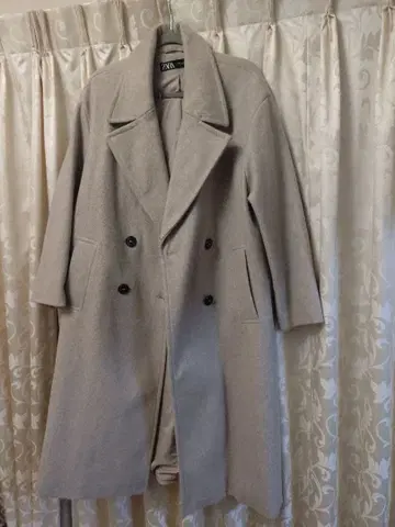 ZARA 베이지 더블 브레스트 코트 M