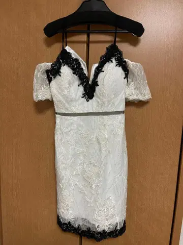 ROBE de FLEURS Glossy 화이트 S 드레스