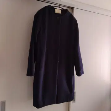 GALLARDA GALANTE 개럴개런트 노카라 코트 네이비