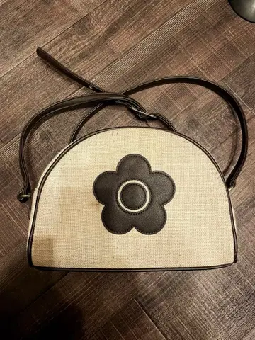 마리콴트 숄더백