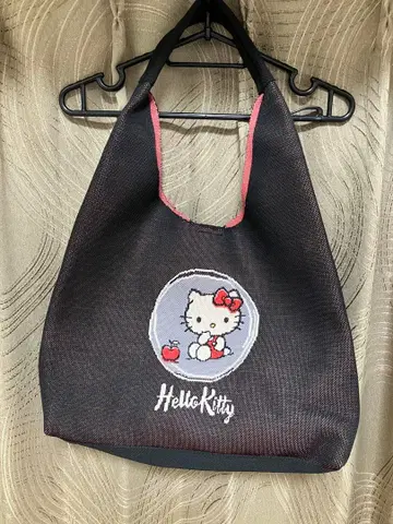 헬로키티 토트백 블랙 빨간색