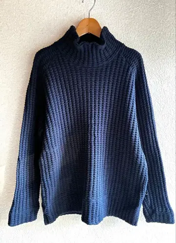 CURLY 네이비 터틀넥 니트 1 사이즈