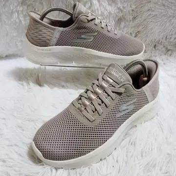 새상품급! 스케쳐스 슬립인즈 베이지 23.5cm