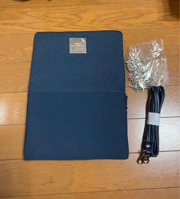 willow bay 네이비 파우치