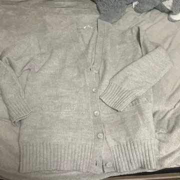 그레이 V넥 니트 가디건