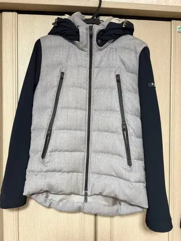 TATRAS 후드 부착 다운 자켓 그레이/블랙