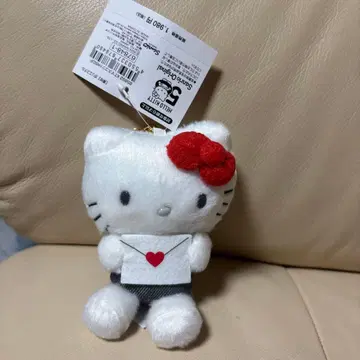 레어 완판템 헬로키티 50주년 한정판 우체국 한정판 봉제 인형 마스코트