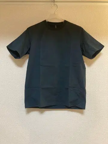 KAZUYUKI KUMAGAI ATTACHMENT 기자 코튼 천축 T셔츠