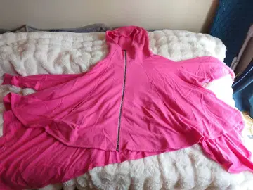 Hazama 나부끼는 후드티 (핑크)