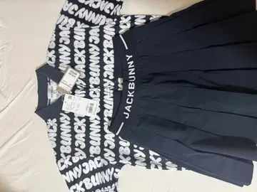 잭 버니 피케 셔츠와 스커트 세트