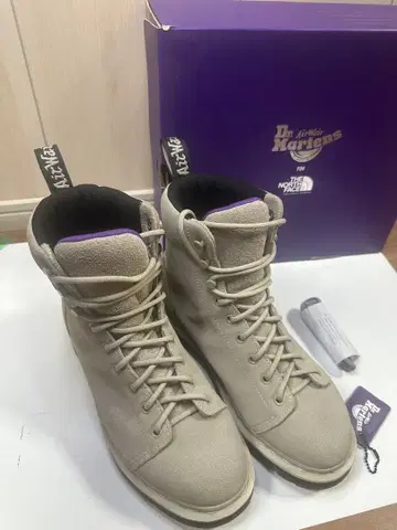 TheNorthFace 퍼플 Dr. Martens 9홀 부츠