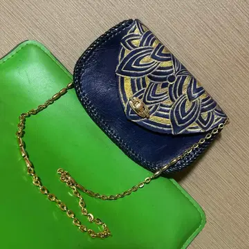 레트로 카빙 파랑 x 골드 컬러 체인 숄더백 빈티지 구제 의류