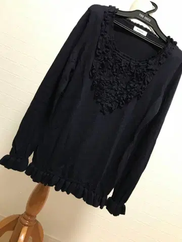 미사용 잉게보그 피코프릴 프릴 모 100% 스웨터 11호 네이비 계열