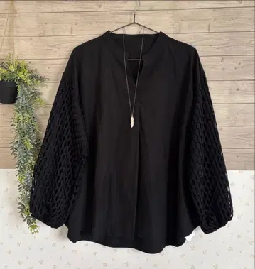 택 포함 새상품! ROSIEE 로지 허니콤 볼륨 슬리브 풀오버