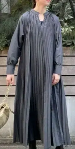 Audrey and John Wad 플리츠 롱 원피스