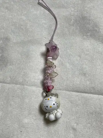 헬로키티 스트랩 북극곰