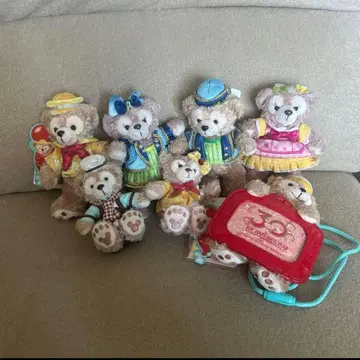 디즈니 더피 인형 배지 모음