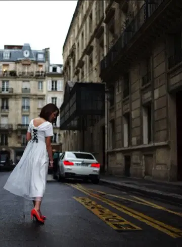 akiki 레이스업 오간자 드레스 원피스