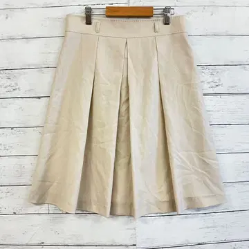 더 수트 컴퍼니 플레어 스커트 베이지 고급스러운 출퇴근용 체형 커버 인기