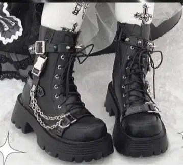 25cm 블랙 통굽 레이스업 부츠 체인 포함 y2k 미사용 새상품