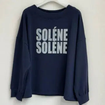 이번 시즌 신상 미사용 새상품 슈가 로즈 빈티지풍 로고 상의