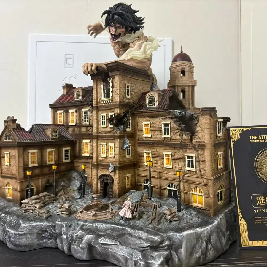 Attack on Titan Resin Figure Chikara Studio Eren Titan Form Chikara