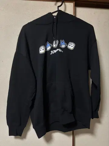 블랙 후드티 M 사이즈 캐릭터 프린트