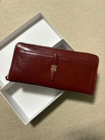 미사용 새상품 다코타 장지갑