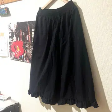 네넷 프릴 밑단 블랙 가우초 팬츠 프리 새상품급