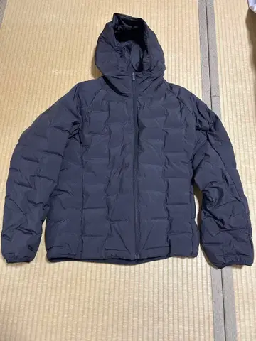 유니클로 퍼프 테크 후드티 M